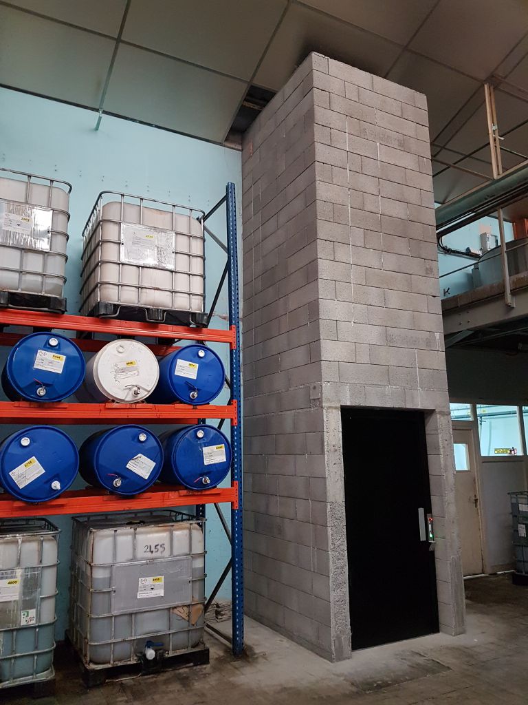 monte charge etna monte palette 400kg industriel