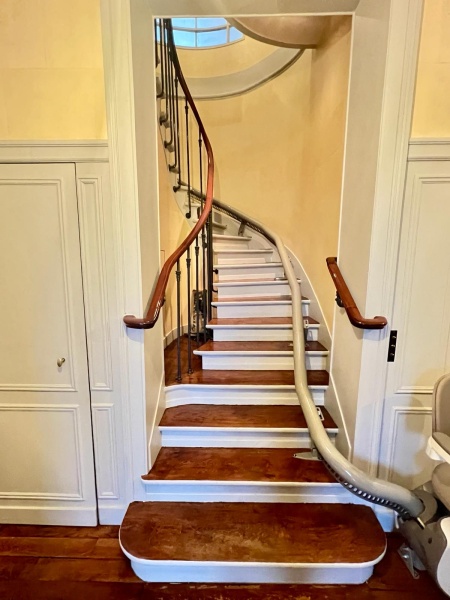 escalier quart tournant avec fauteuil monte escalier