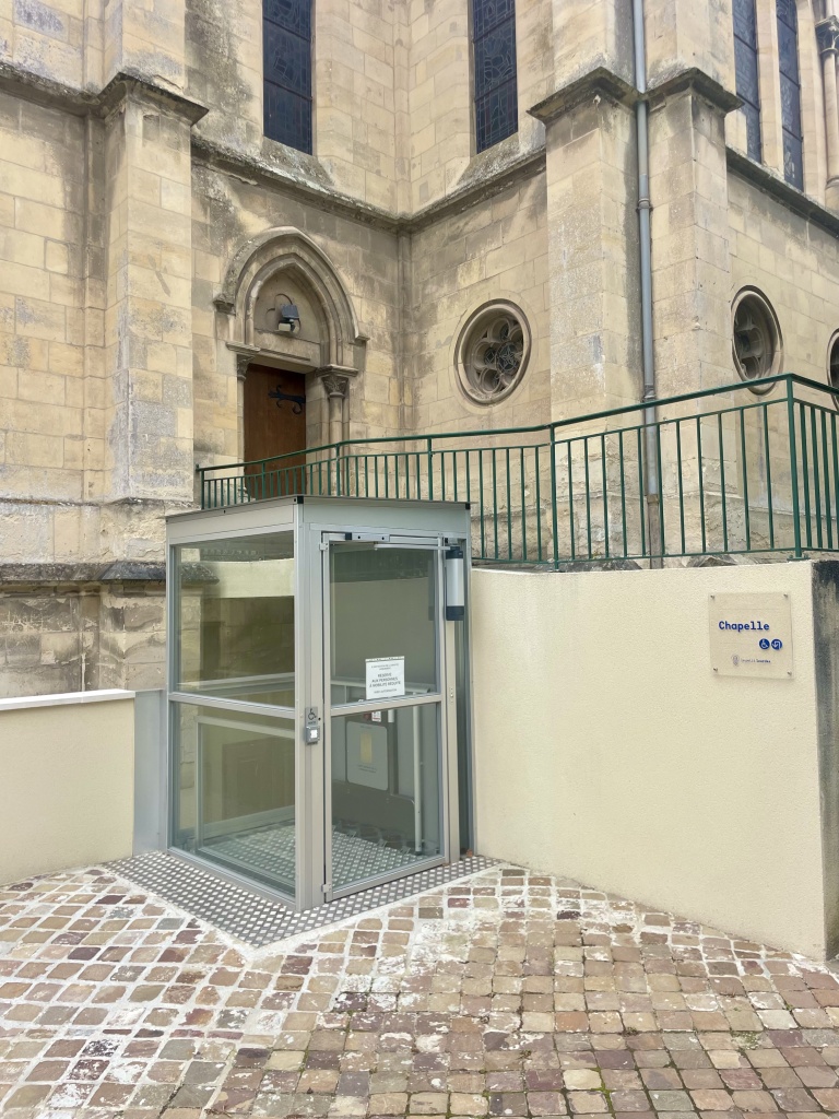 Élévateur à la chapelle du Petit Lourdes (14)