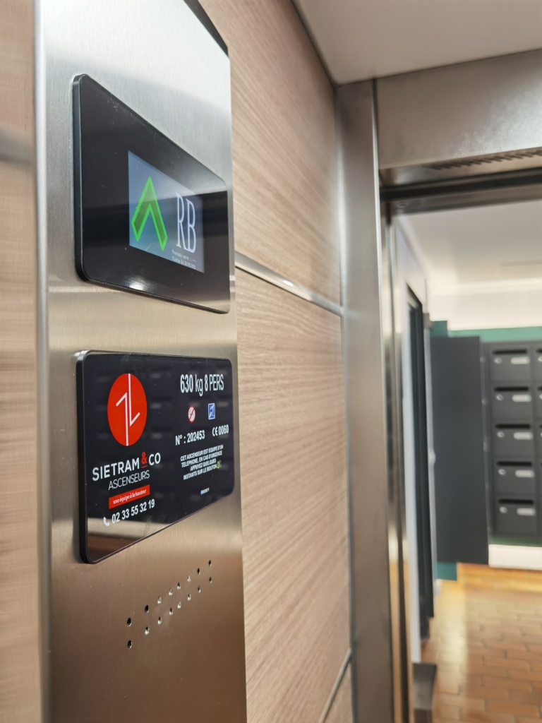 Qu&rsquo;est-ce que le marquage CE sur les ascenseurs ?