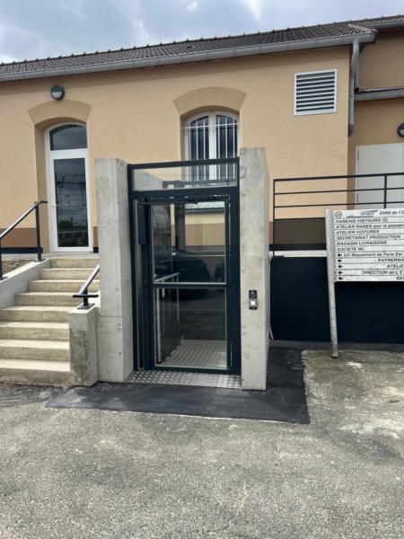 Élévateur PMR au technicentre SNCF de Bobigny (93)