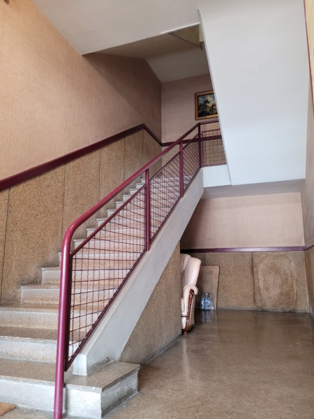 Création d'un ascenseur sur mesure en copropriété à Lisieux (14)