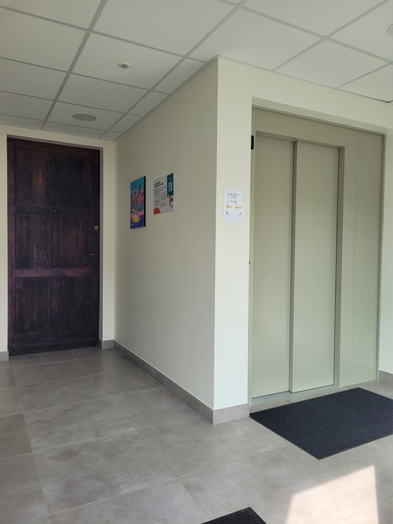 Installation d&rsquo;un ascenseur en bâtiment neuf à Bretteville-sur-Laize (14)