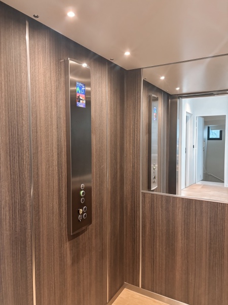 Ascenseur dans une villa contemporaine à Agon-Coutainville (50)