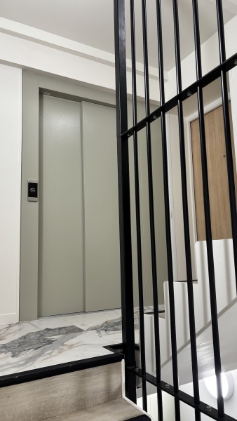 Installation d'un ascenseur dans une résidence à Donville-les-Bains (50)