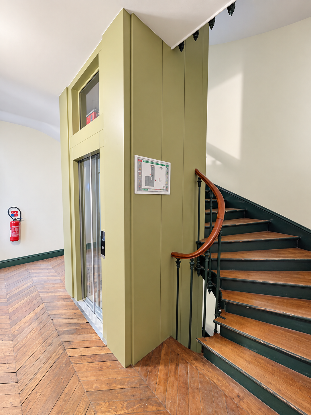 Remplacement complet d&rsquo;un ascenseur dans une copropriété à Paris (75)