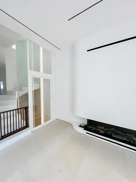 Installation d'un élévateur privatif dans une maison à Levallois-Perret (92)
